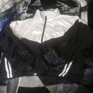 Vintage Nike wind breaker